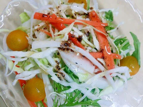 野菜ざく切り山盛りサラダ オリーブオイルソースで♪